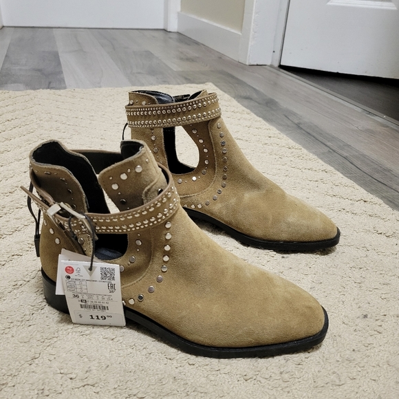 NWT Zara Studded Low Heeled Split Leather With Opening Boots - Picture 4 of 6